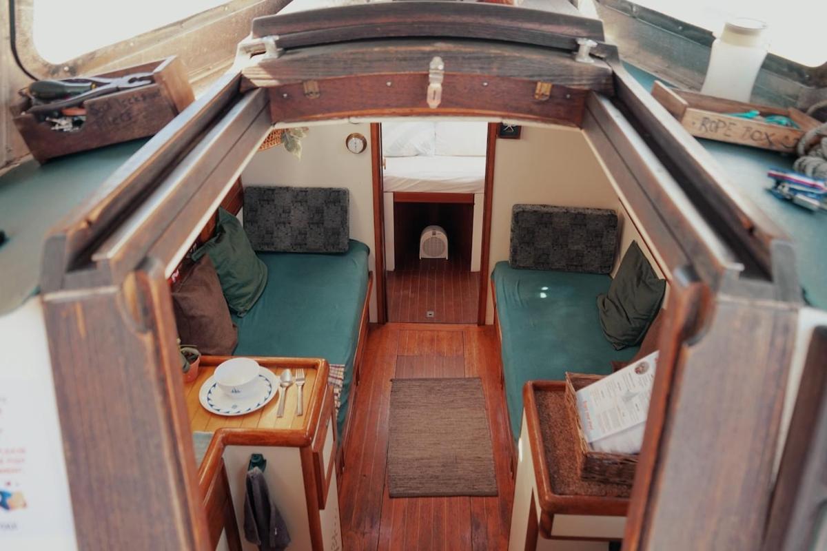 Hotel Cozy Lisbon Marina Sleepaboard - Sail Away Extérieur photo