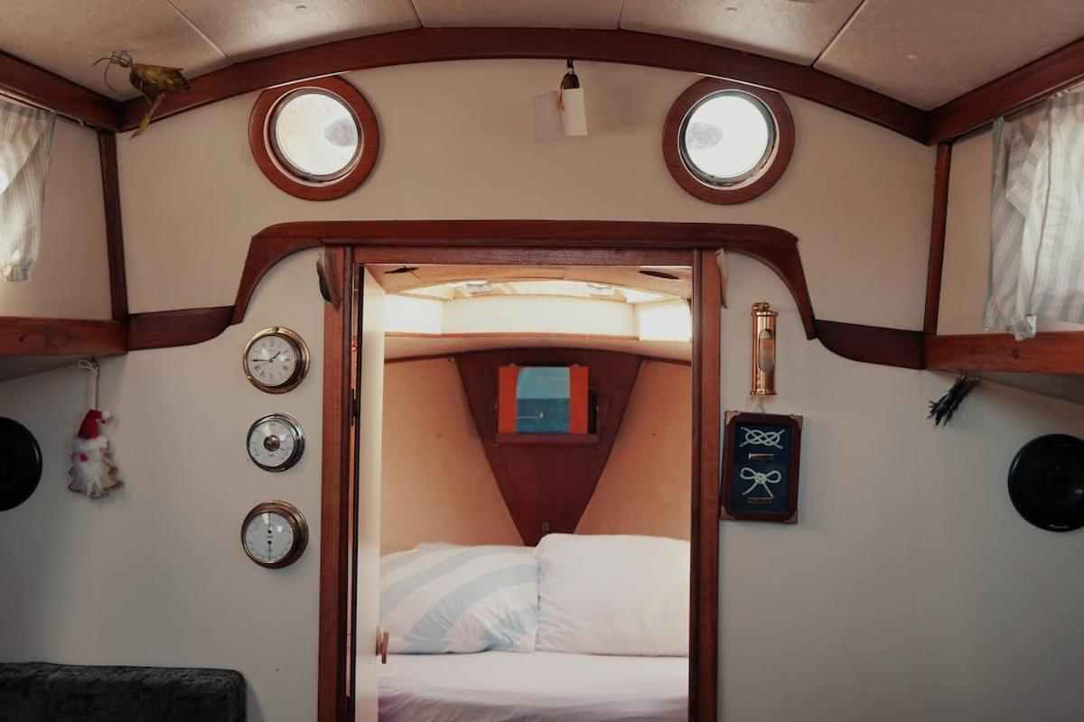 Hotel Cozy Lisbon Marina Sleepaboard - Sail Away Extérieur photo